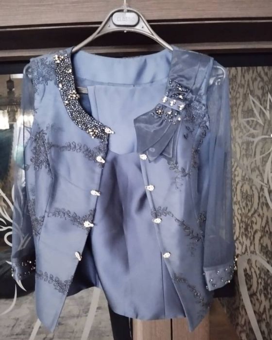 Женский костюм тройка.Новый.Турция.Размер  42