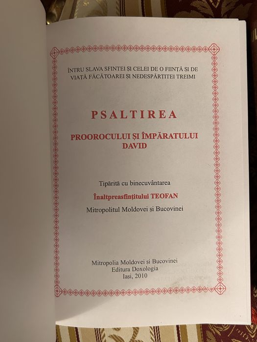 Lot 2 cărți creștine de lux: Psaltirea (Ed. Doxologia) și Noul Testament (Ed. du Dialogue, Paris)
