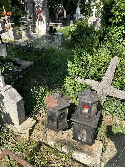 Locuri de veci biserica iancu nou ,Balaneanu