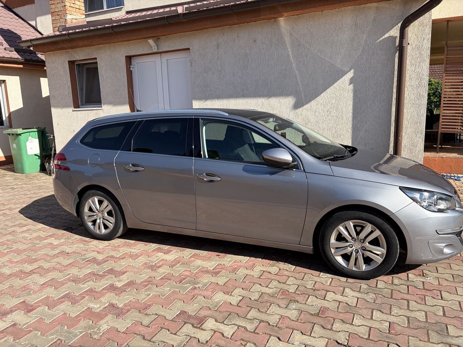 PEUGEOT 308 2015