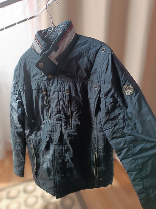 Продам мужские куртки