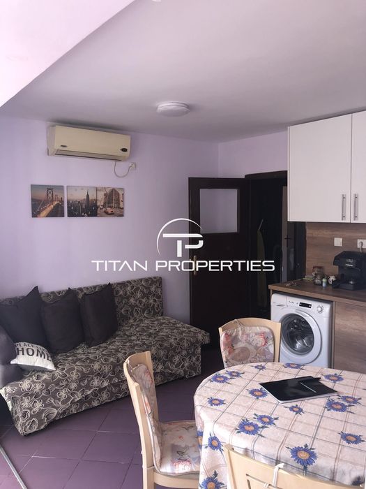 Дава се под наем Тристаен апартамент в Бургас, Център - 90 кв.м за 510 € - Снимка #2