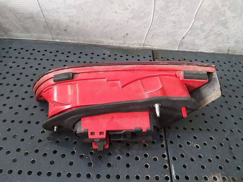 Stop tripla lampa stanga haion alfa romeo 159 939 f9395623 50504822