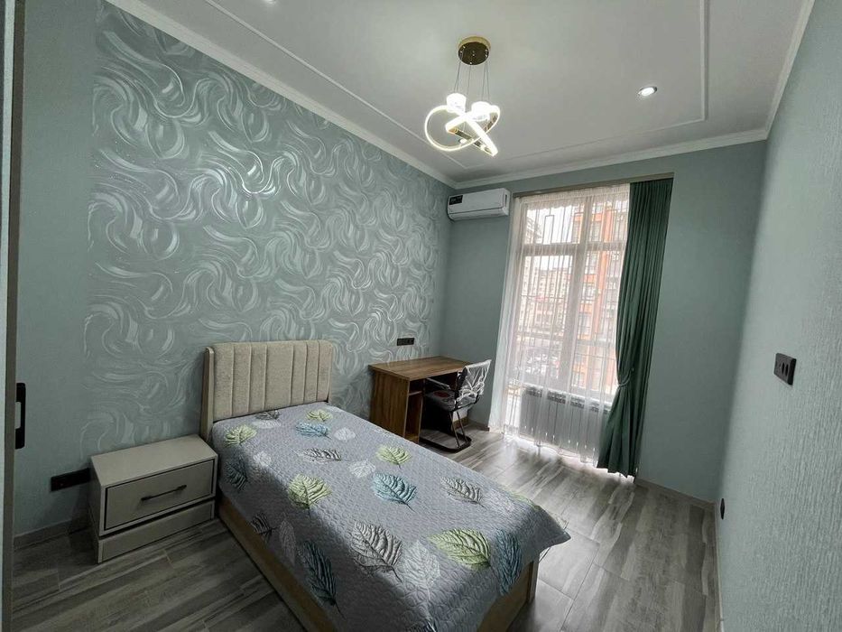 Сдается абсолютно новая большая квартира в ЖК "VEK", 140 кв.м.