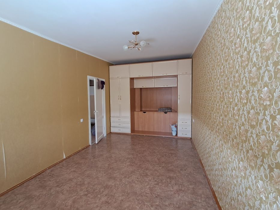 Продам 1 комнатную  квартиру