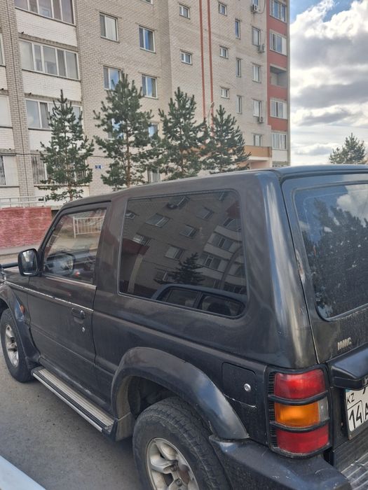 Митсубиси Паджеро 2