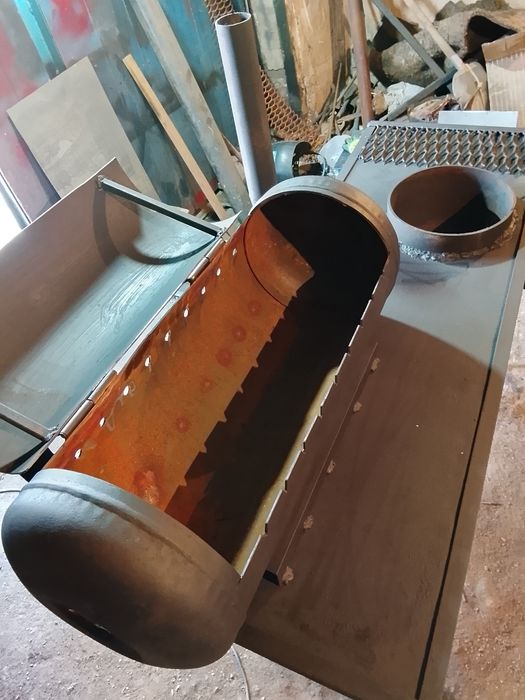 Мангал с под казаником в сборе