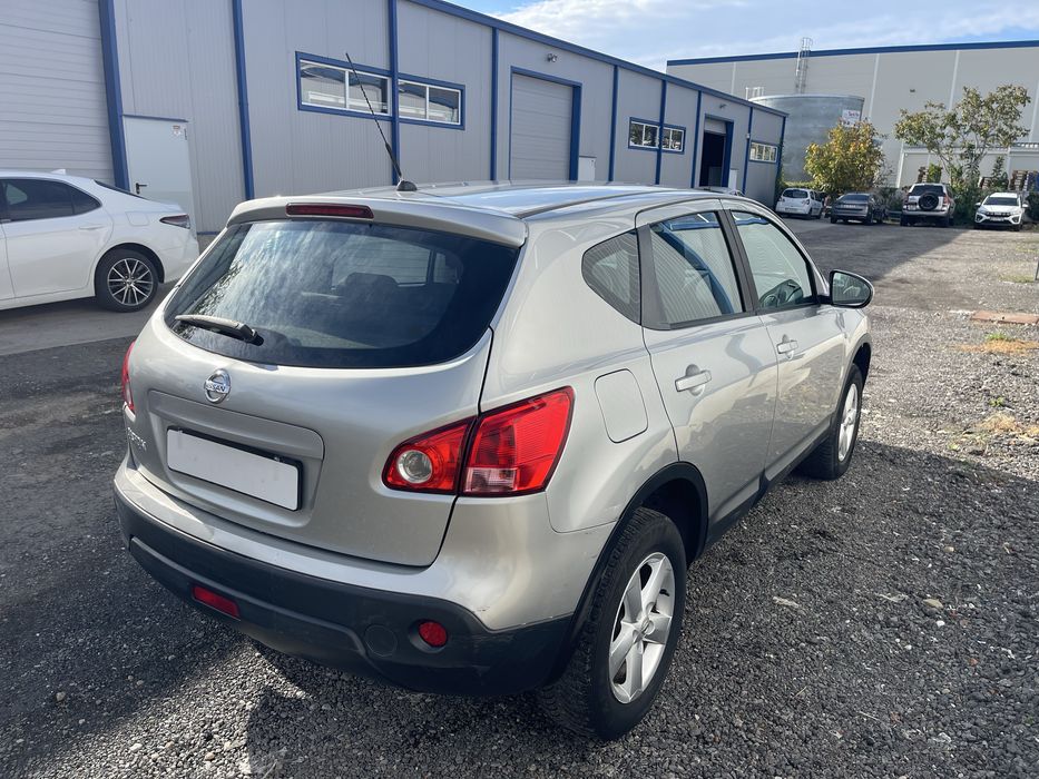 Nissan Qashqai 2008 benzină, 2.900 € — imagine 4