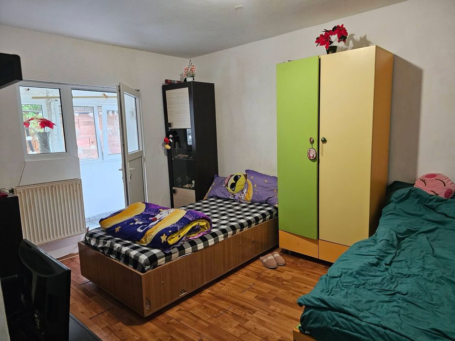 Vand apartament in Dancu ,2 camere sd parter,eliberare imediata,supraf 45 mp,2 bcoane,magazie