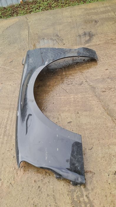 Aripa stanga fata Audi A8 4H D4