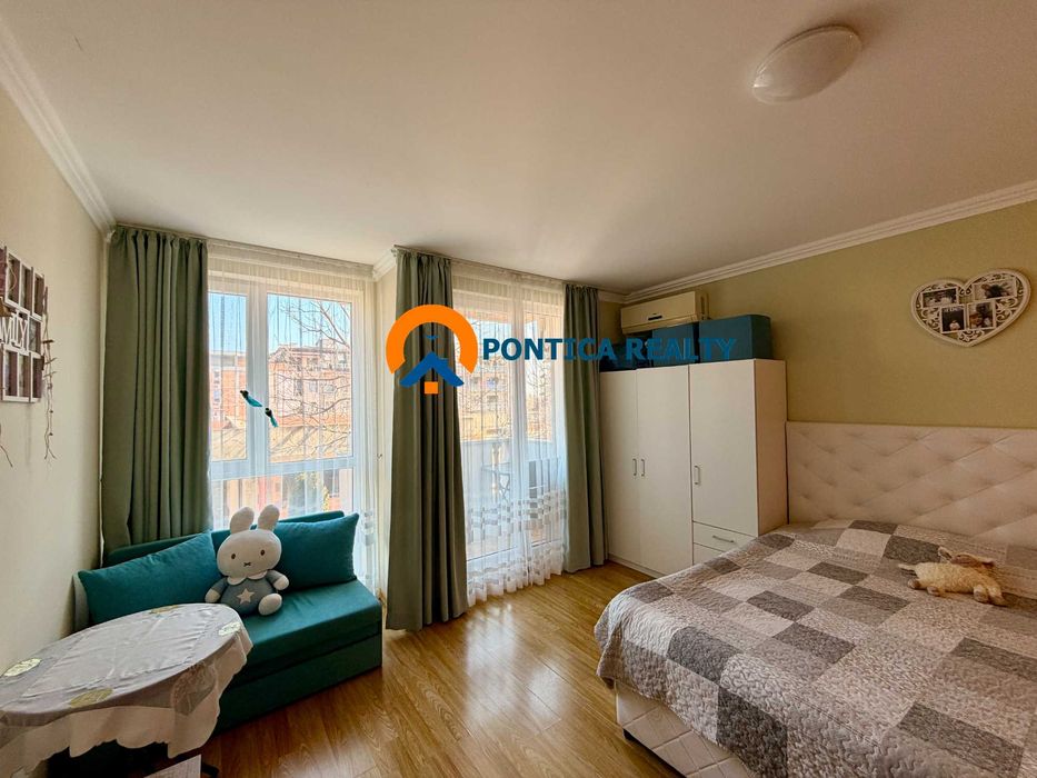 Просторно студио в красив комплекс в Несебър