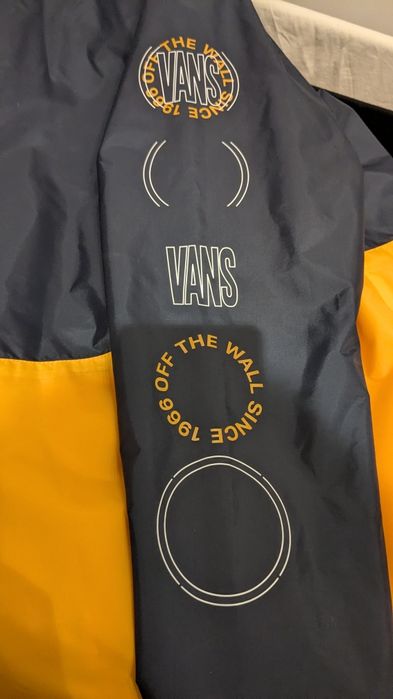 Vesta Vans frequency anorak