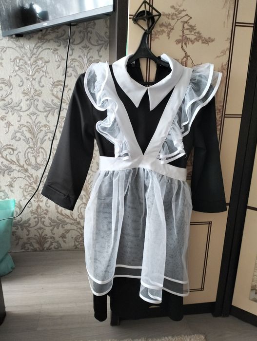 Продам школьную форму