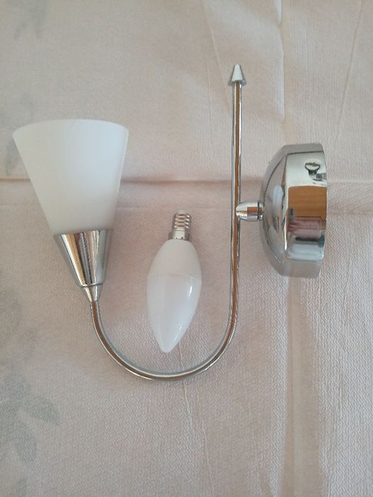 Нощна лампа с крушка