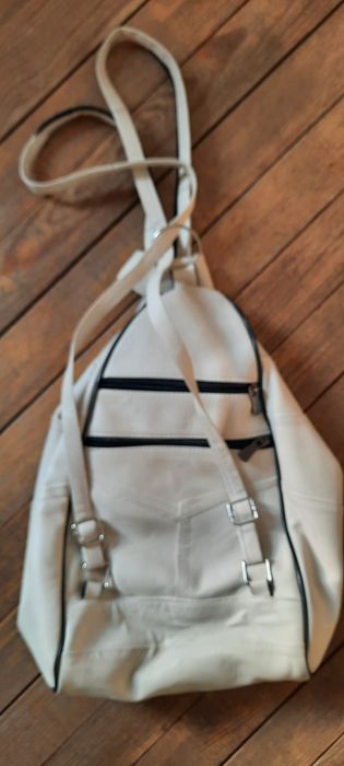 Дамска раница естествена кожа