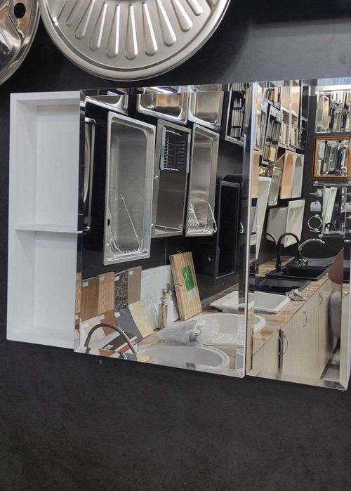 Зеркало с шкафом (тумбой) новый