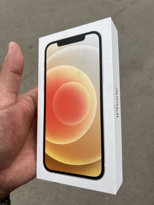 Айфон 12 срочно продам, состояние идеальное