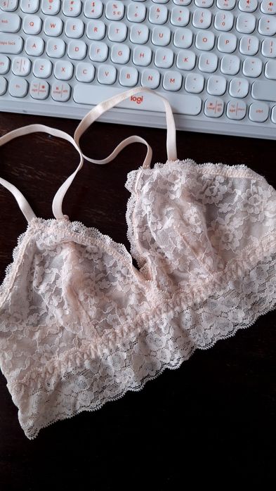 Set de 3 sutiene de dantela necaptusite