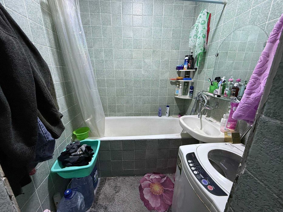 СРОЧНО !! Продается квартира в Яшнабаде 3/1/4 ( 78 кв/м ) Авиасозлар 1