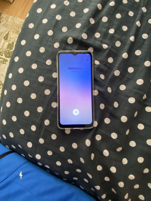 Telefon mobil TCL