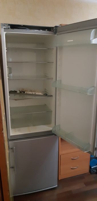 Продам немецкий холодильник