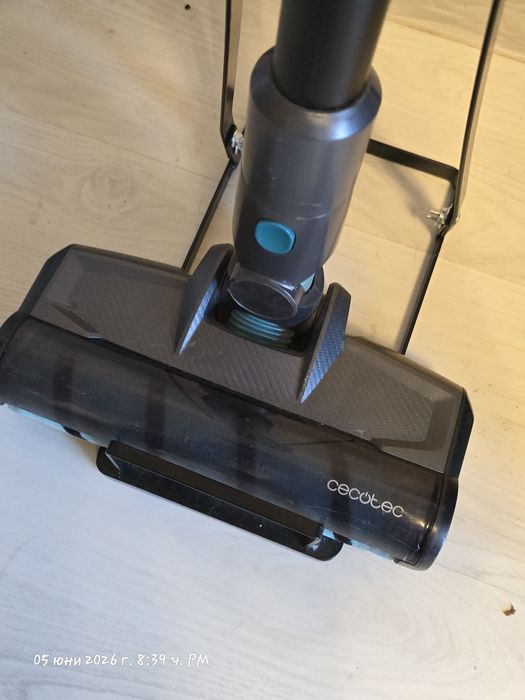 Вертикална безжична прахосмукачка Cecotec Conga Rockstar 500