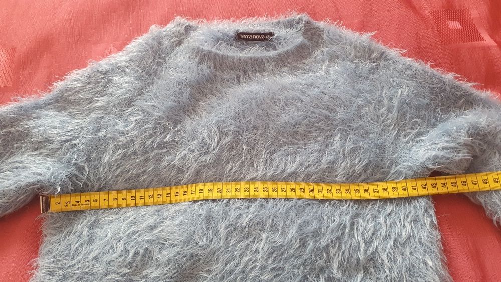 Pulover pufos fete bleu XS/S Terranova