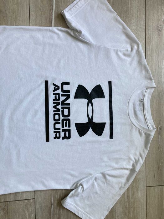 Under Armour GL Foundation бяла тениска размер М