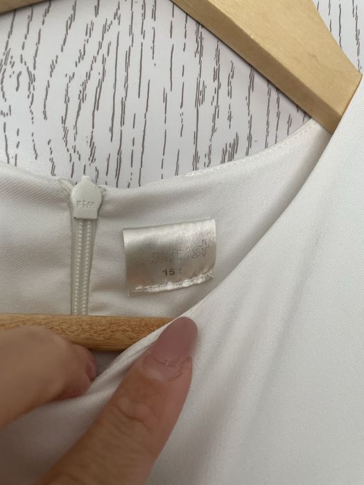 Бяла рокля Contrast-152 размер