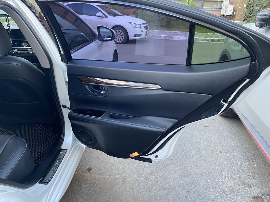 Продается лексус срочно