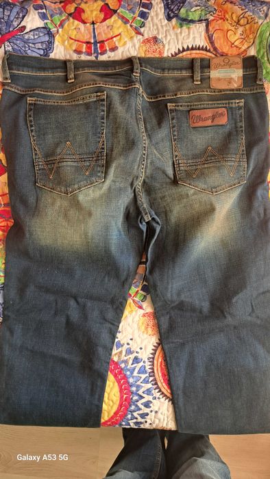 Дънки вранглер..