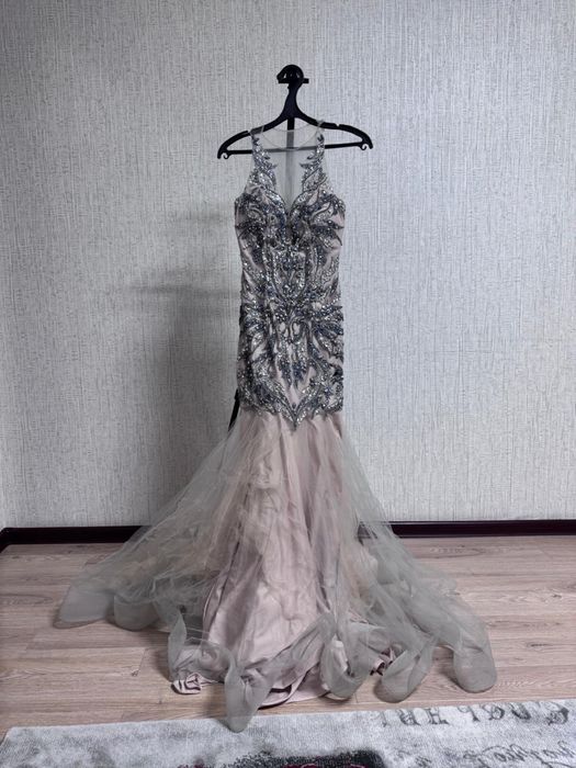 Продам платье Jovani