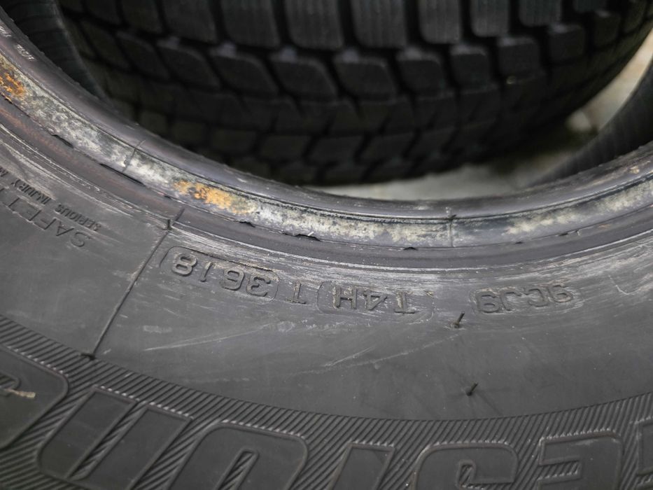 2бр Като нови зимни гуми 195 70 14 - Bridgestone