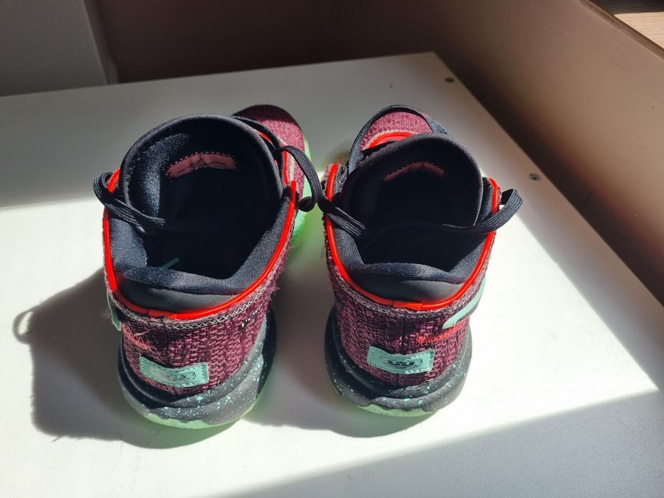 NIKE Lebron XX SE GS  20