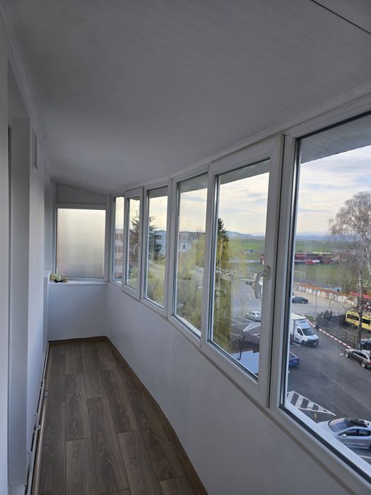 Apartament renovat complet, vedere deosebită