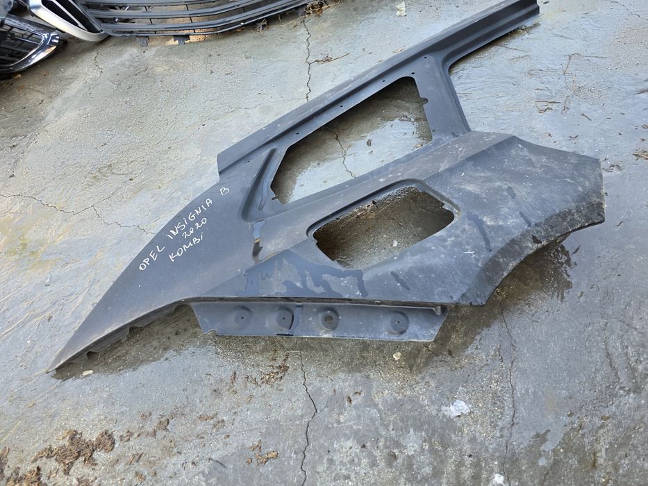 Opel Insignia B kombi 2020 заден десен панел калник
