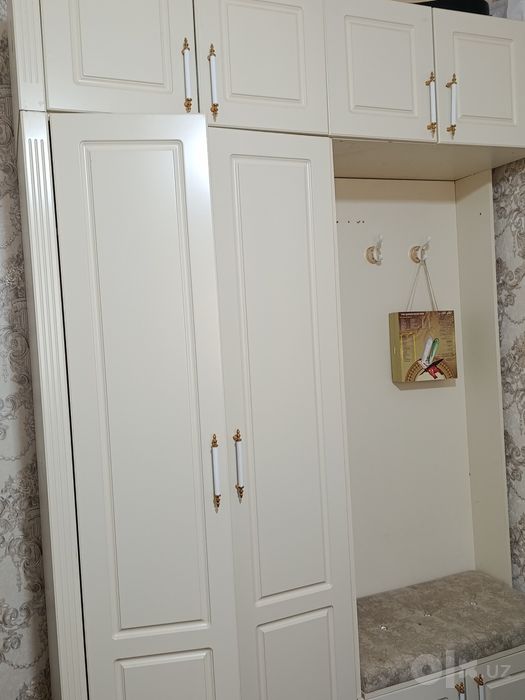 Шкаф прихожей срочно продается
