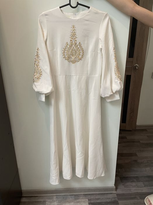 Платье на узату.