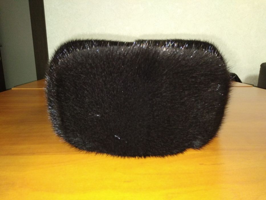 Норковая шапка..