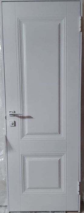 Двери межкомнатные б/у в идеальном состояний ни царапины всё в комплек