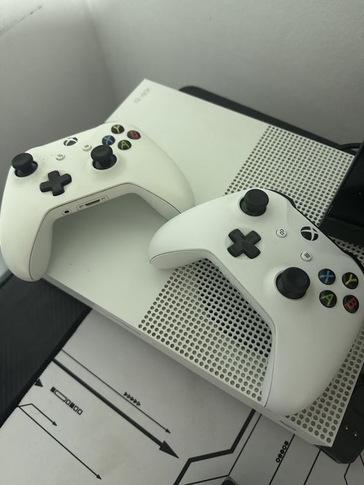 Vand xbox one s (VANDUT)!!