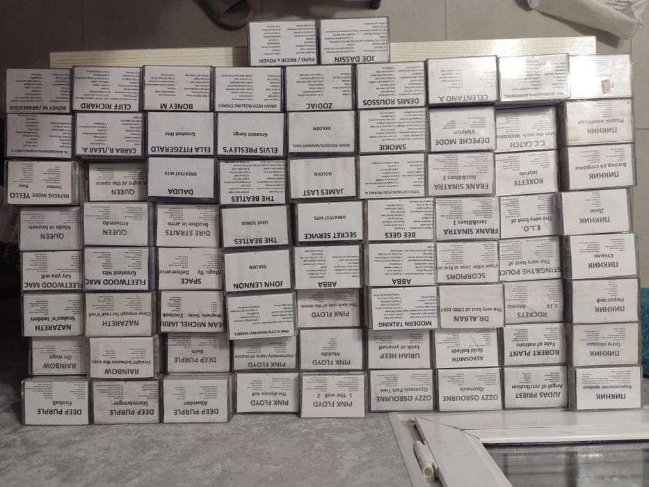 Продам аудиокассеты с записью