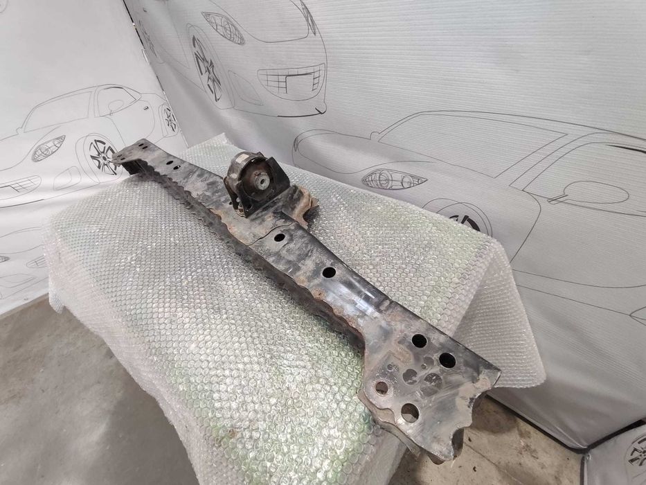 Cadru auxiliar / Traversă motor / Subcadru față Toyota Auris 57104-02230 2013 / [2012-2018] / (1C3)