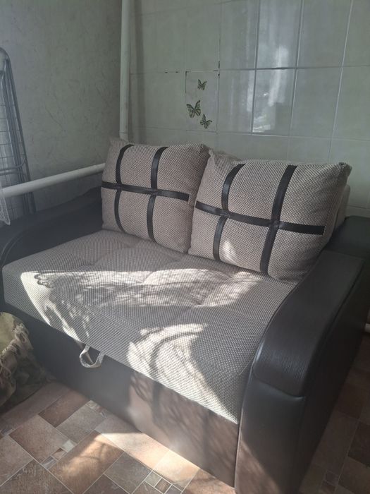 Диван- кровать 1. 5