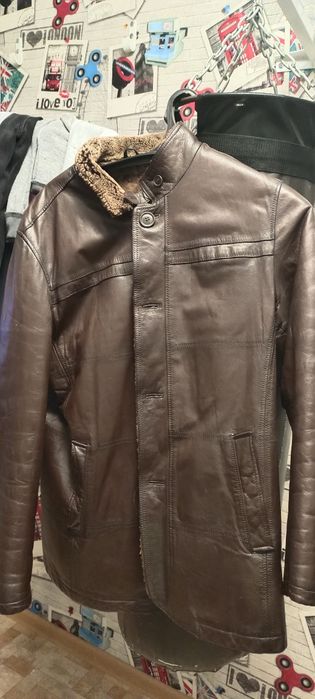 Продам мужскую кожаную зимнюю куртку, натуральная полностью, модный цв