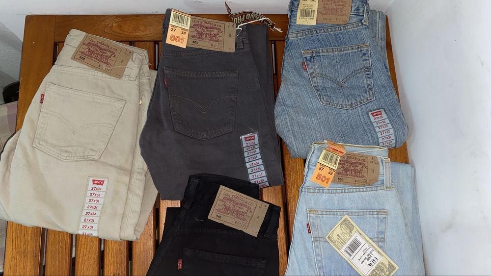 Lot blugi Levi’s femei pentru magazin SH