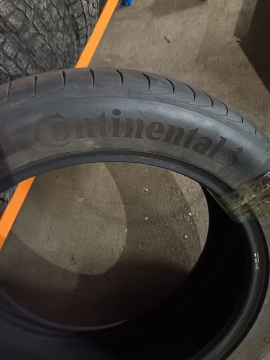 Continental285/45/R22 Y XL