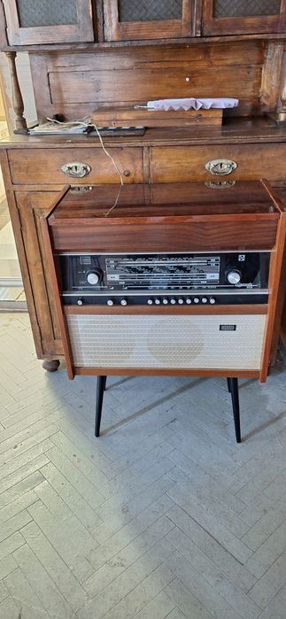 Радио и  грамофон RIGONDA
