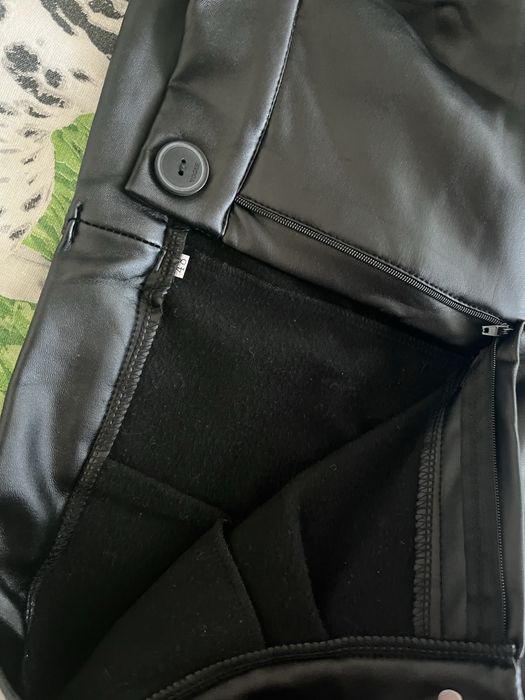 Продам кожаные брюки 48 50 размера