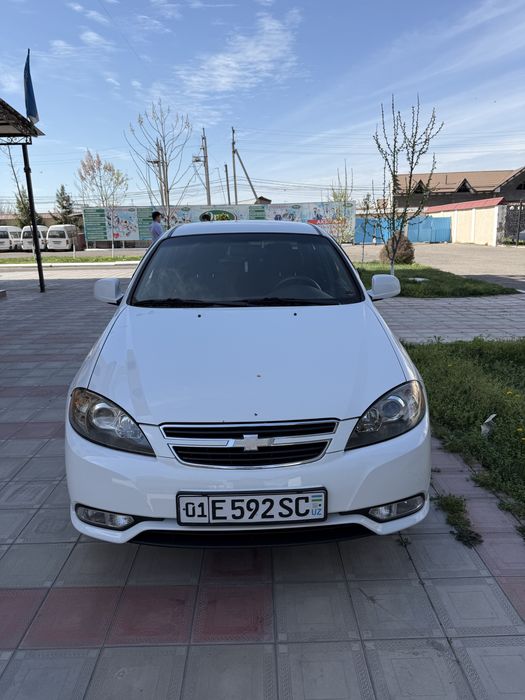 Продам свою gentra 2023/24 год 30.000 пробег